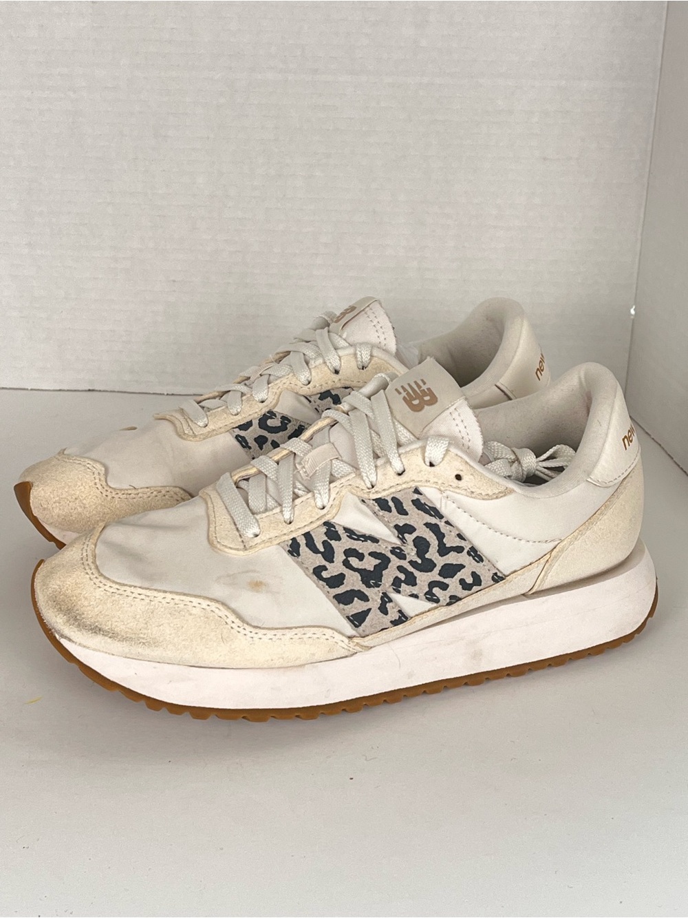 New Balance 237 Animal Print Sneakers Womens 10 Low Profile Casual Running Beige